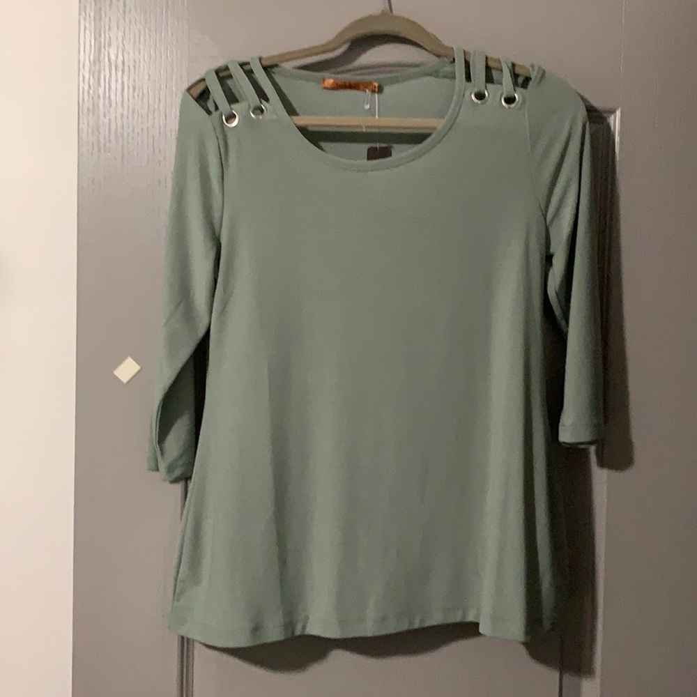 Belldini Women’s Sage Top